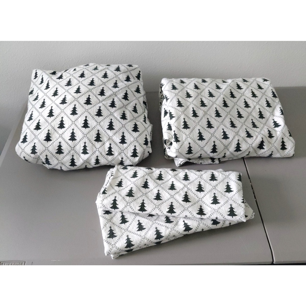 HD Bedding Set of 4 Flannel Sheets + Pillowcase QUEEN Christmas Tree Cozy Warm